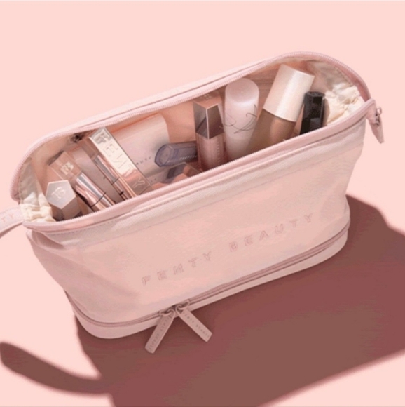 FENTY BEAUTY BAECATION GETAWAY Embroidered Coco nude bag - Picture 4 of 12